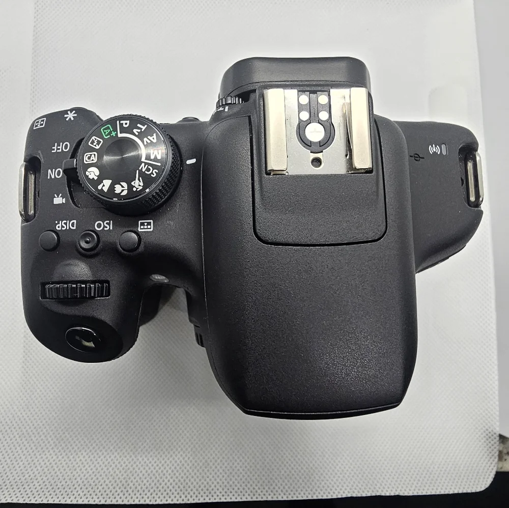 Canon EOS Rebel T6i 24MP Black DSLR Camera with Lenses. MINT CONDITION